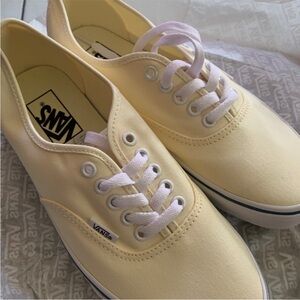 Vans Unisex Light Yellow Vans Skating Shoes